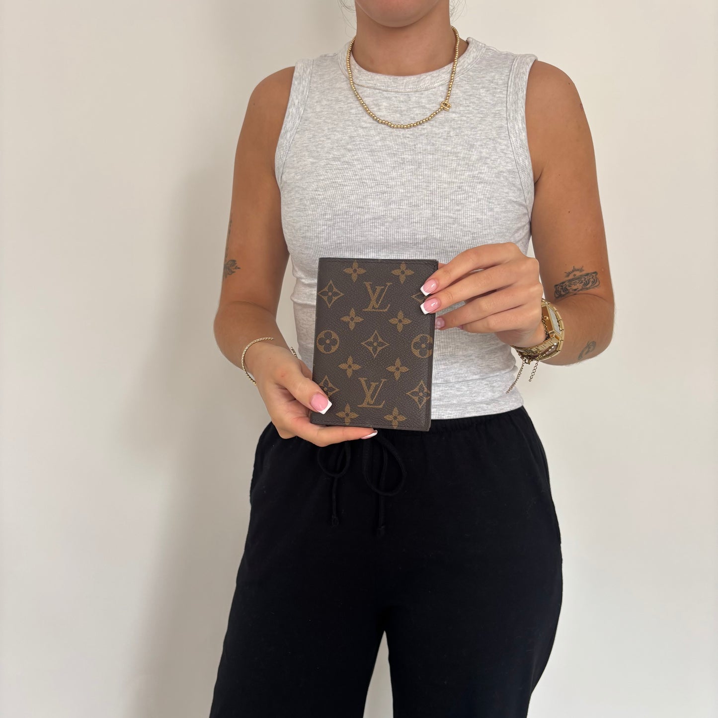 Louis Vuitton Passport Cover Monogram MB2178