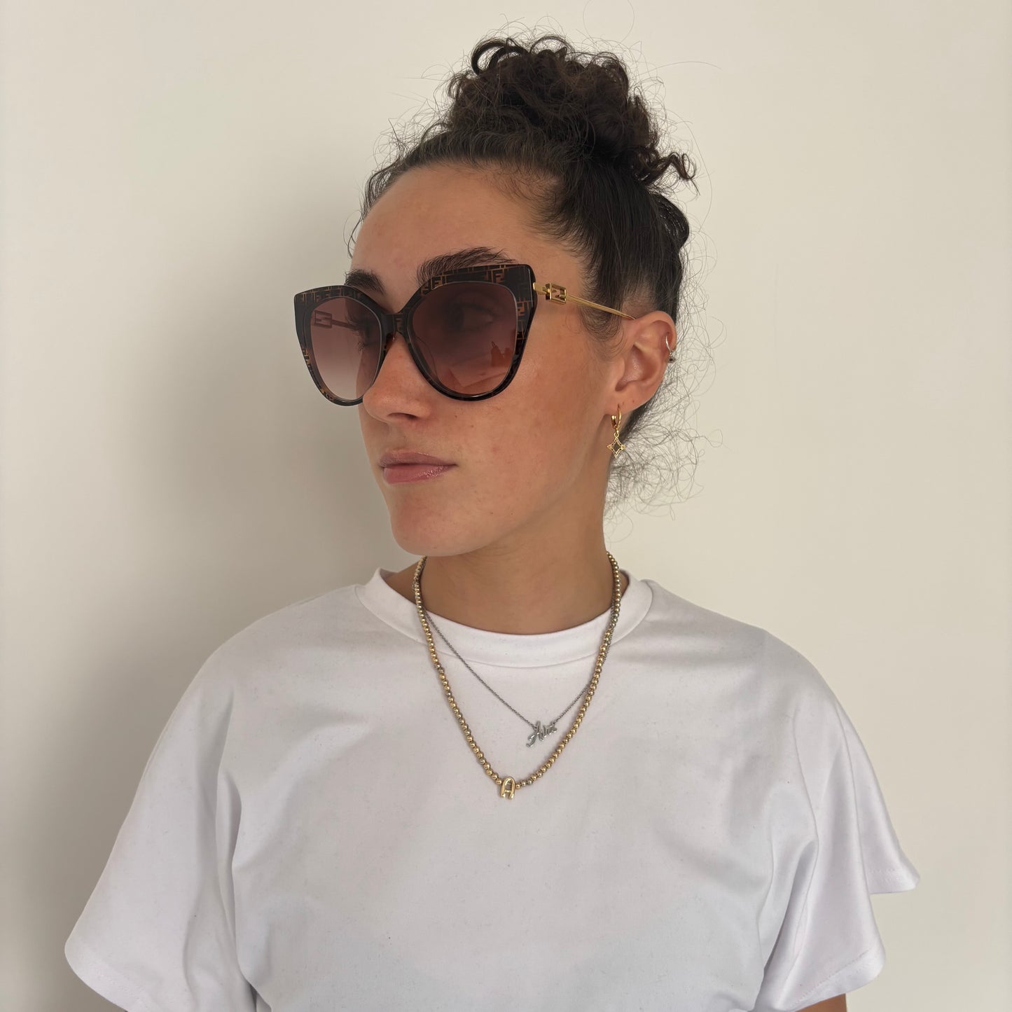 Fendi Sunglasses FE40011U Baguette Arm