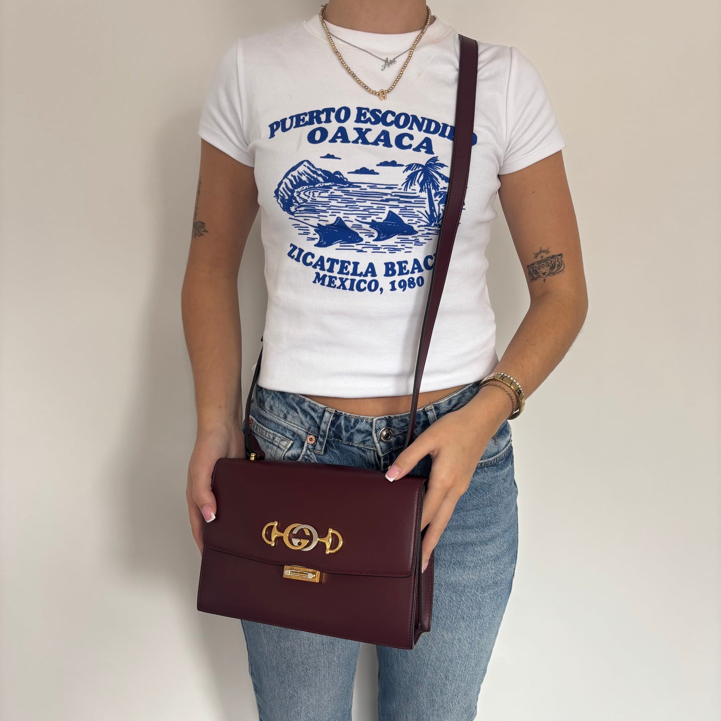 Gucci Zumi Flap Crossbody Bag In Merlot