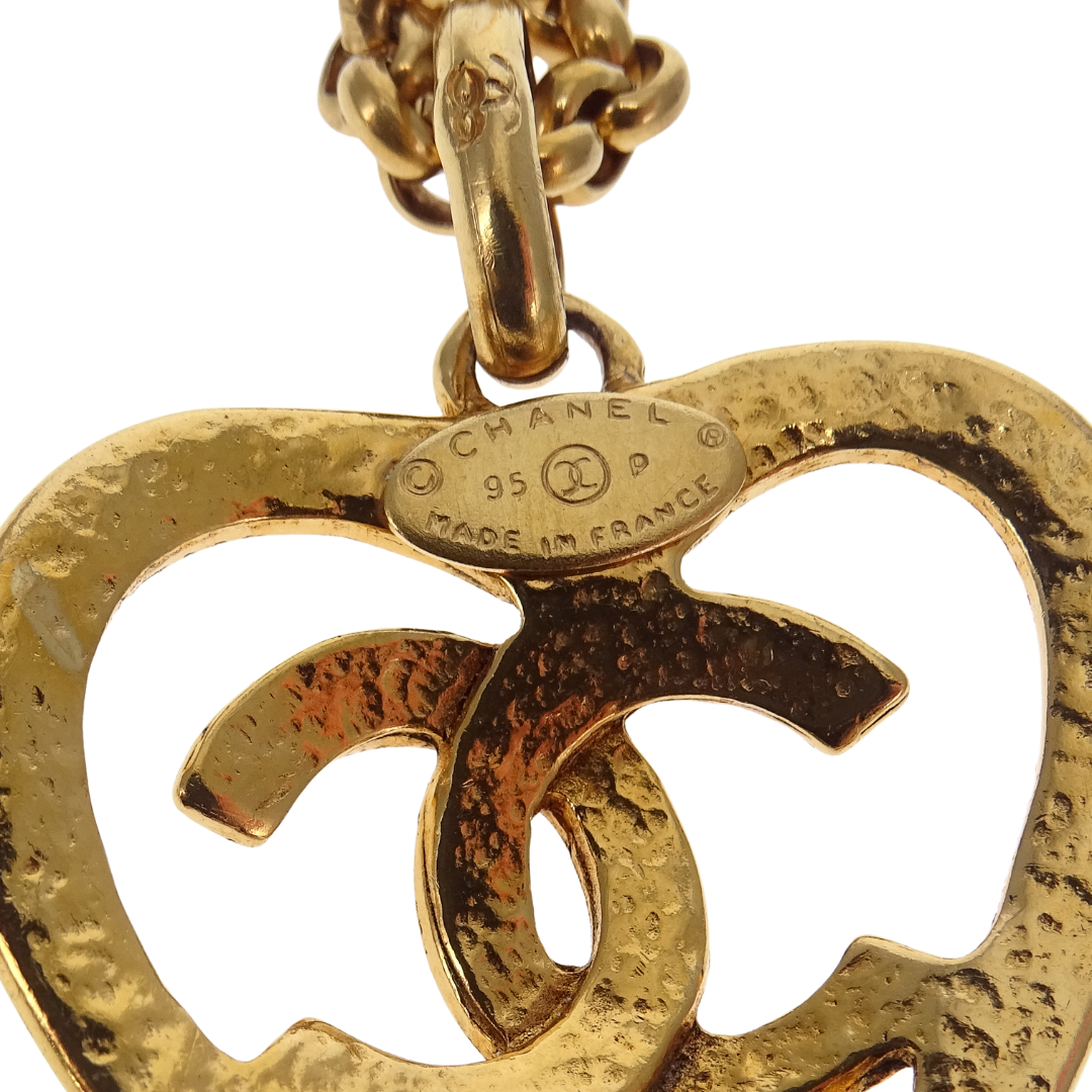 Chanel Goldtone 1995 Heart CC Vintage Chain