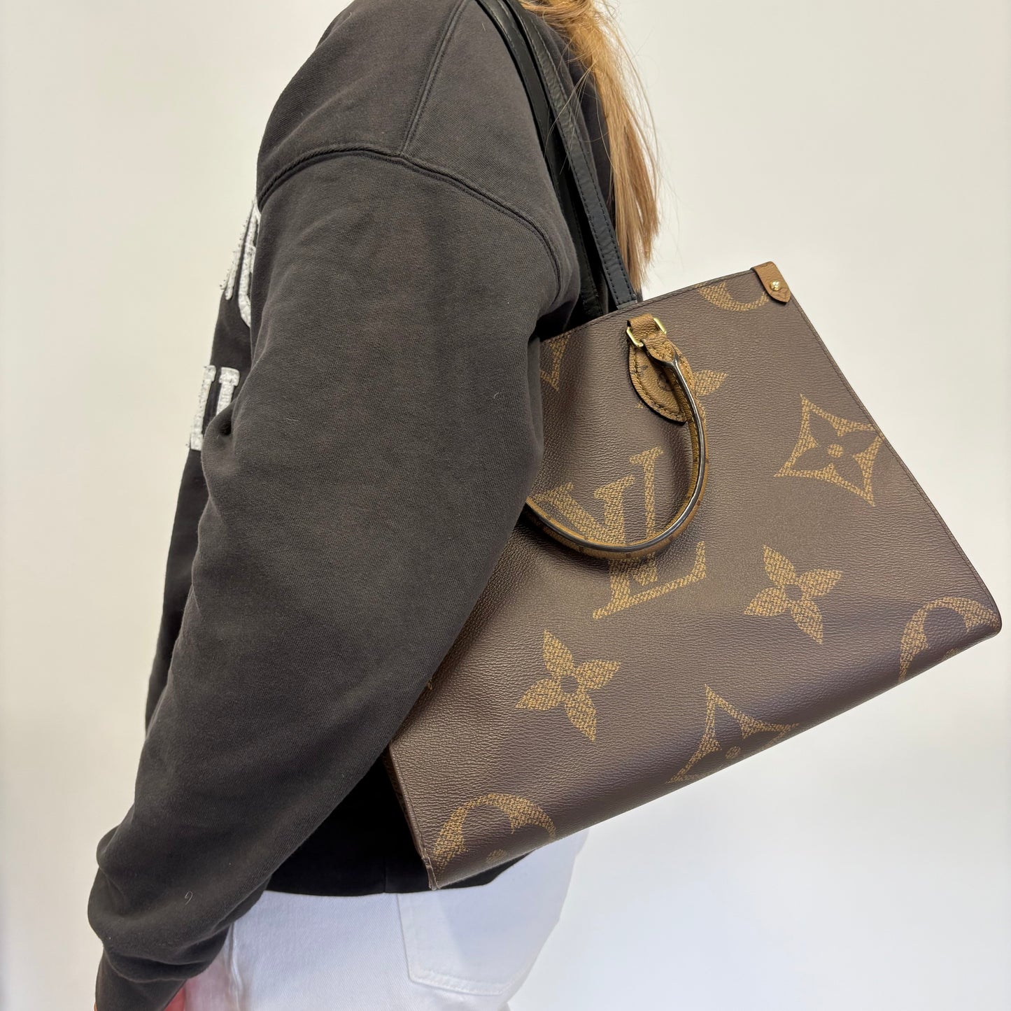 Louis Vuitton On The Go MM 2022 (NFID)