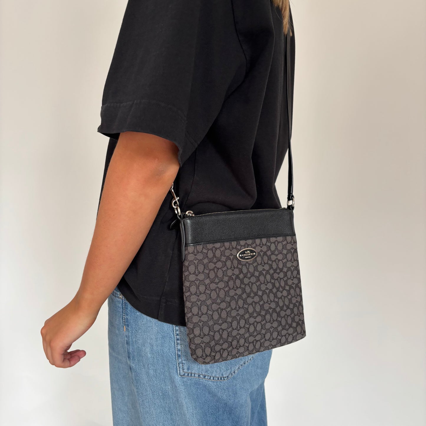 Coach Signature Grey Slim messenger Bag