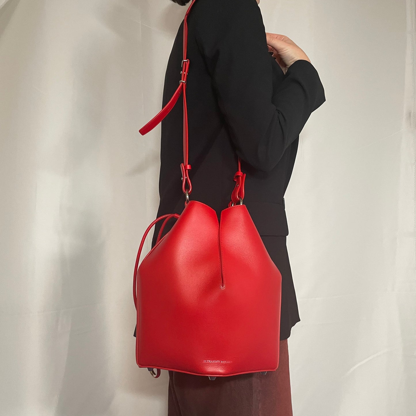 Alexander McQueen Leather The Bucket Bag