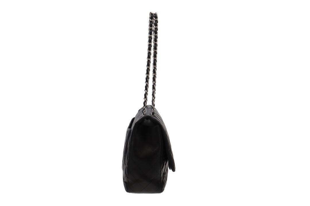 Chanel Black Lambskin Classic Maxi Single Flap 2009/10