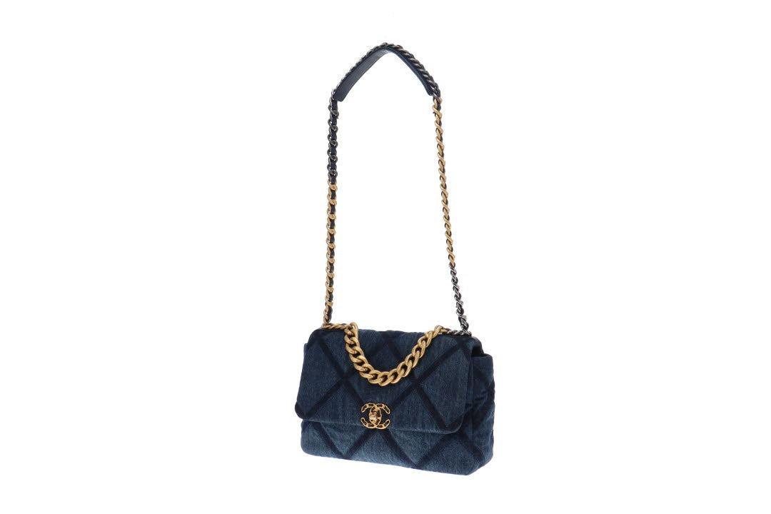Chanel Blue Denim Medium 19 Bag (2023, RRP €5900)