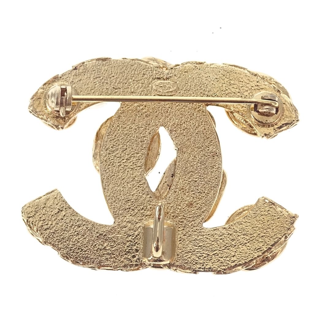 Chanel Rhinestone & Strass Brooch Multicolour & Gold 2005