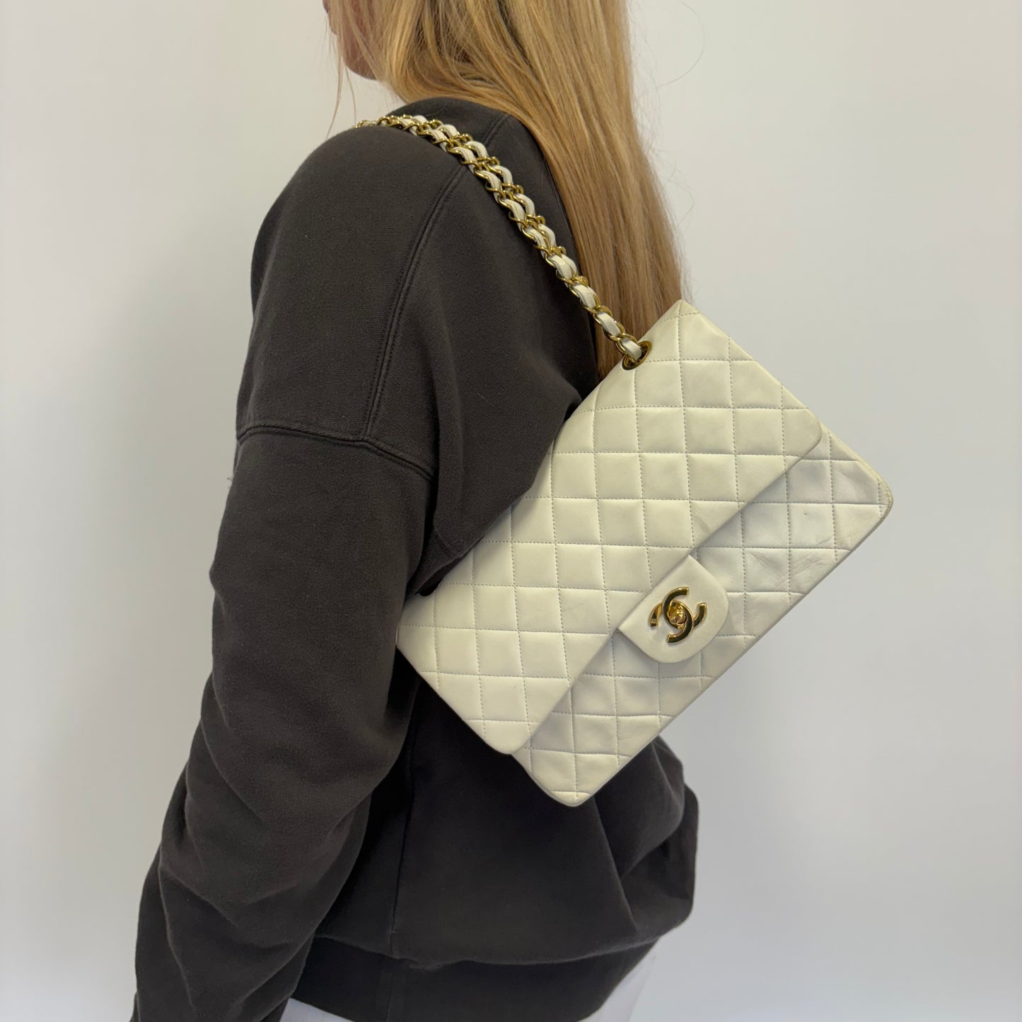 Chanel Classic Double Flap White Medium With Gold Hardware Vintage 1991/94
