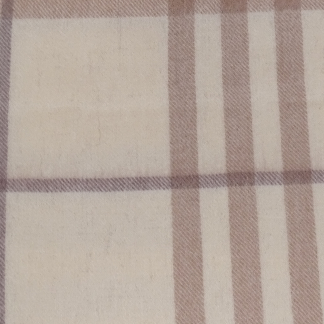 Burberry Scarf Cream and Beige 100% Cashmere
