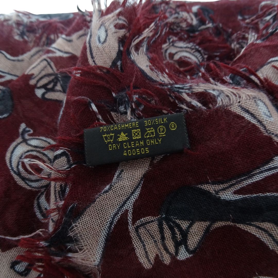 Louis Vuitton Maroon cashmere and Silk Masquerade Stole
