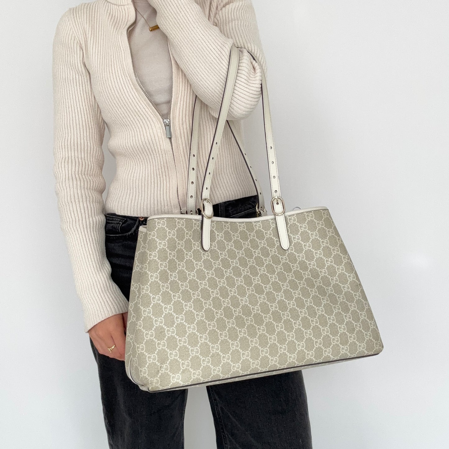 Gucci Emblem Large Tote Bag Beige and White GG Supreme