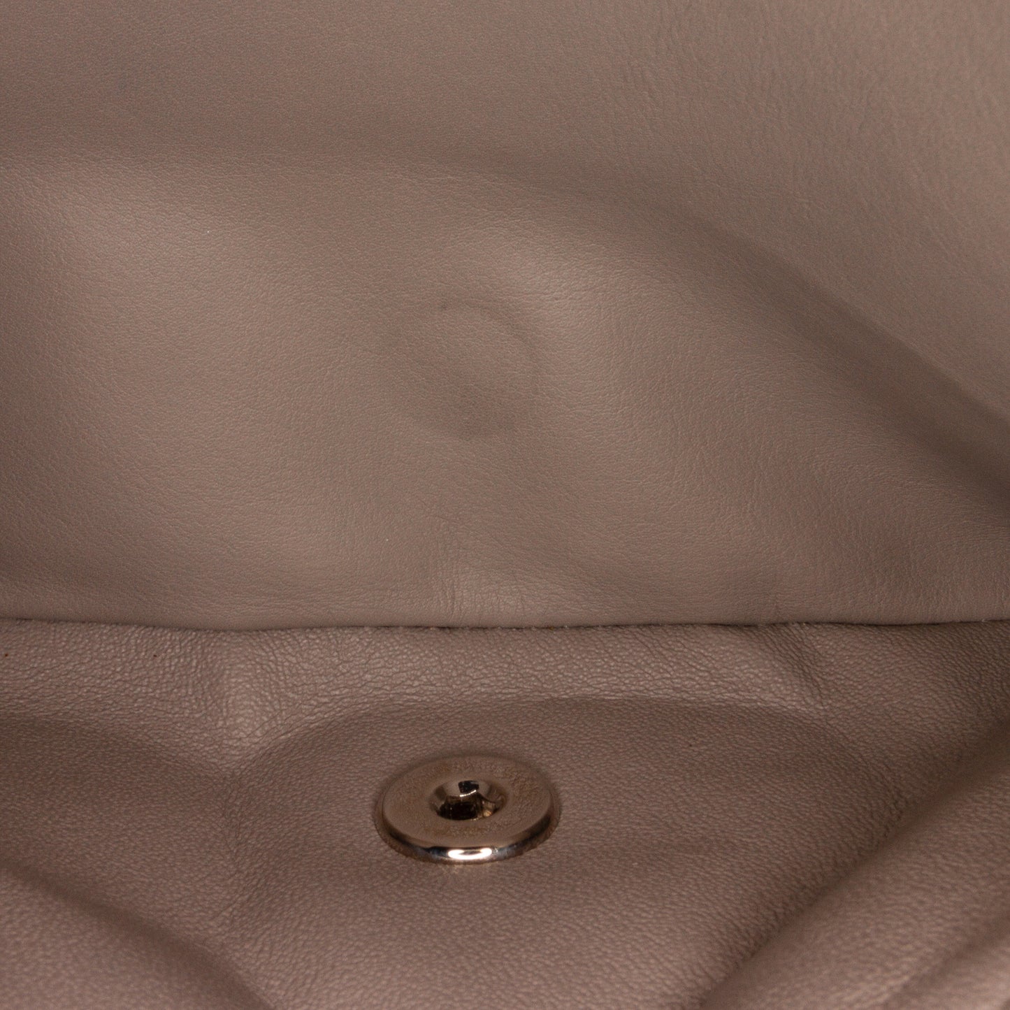 Medium Classic Patent Double Flap Image# 7
