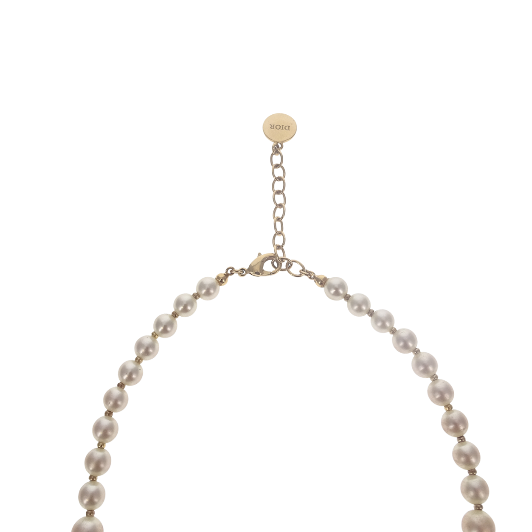 Dior White Resin Pearls and Goldtone 30 Montaigne Choker