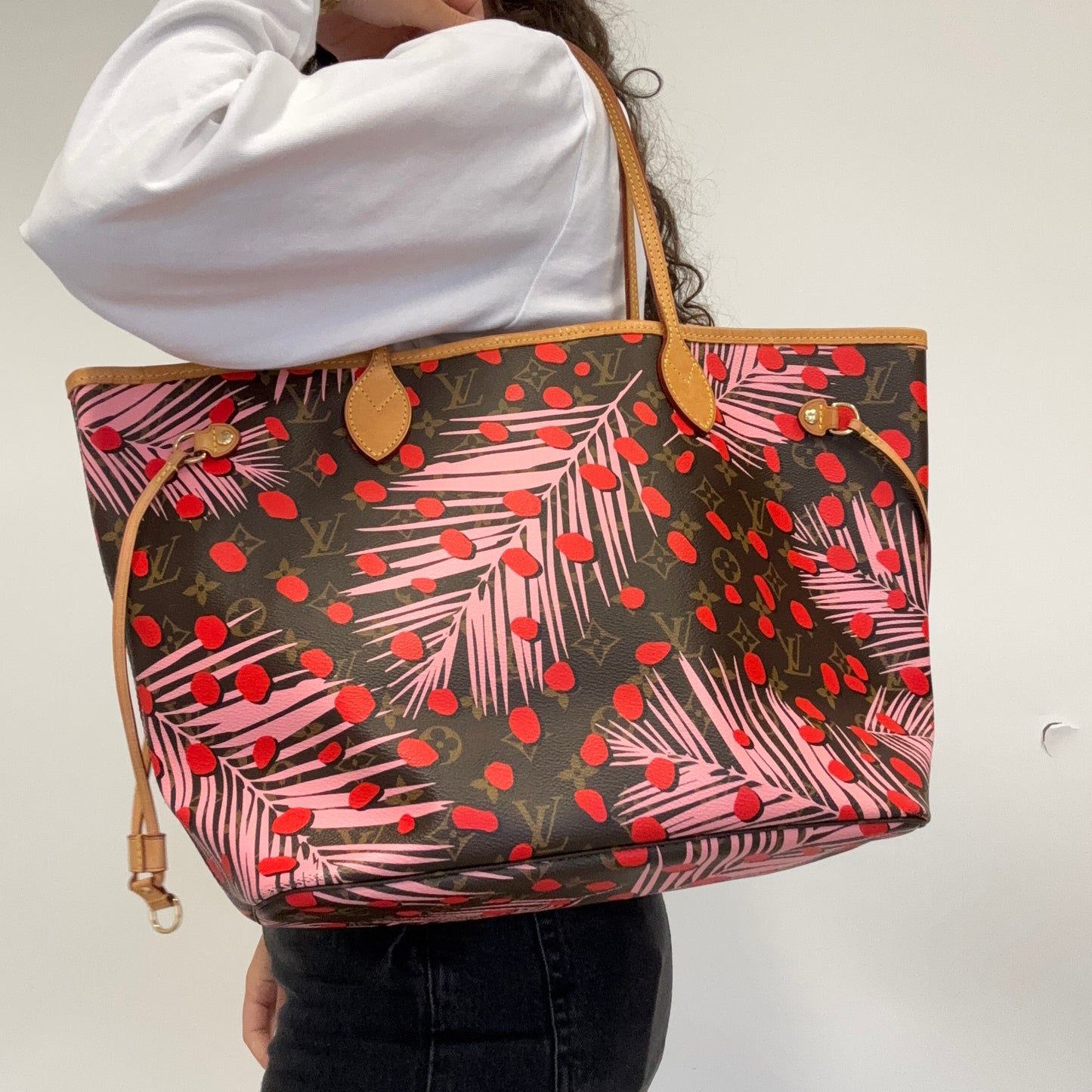 Louis Vuitton Neverfull MM Monogram Jungle Dots AR0186 - 2016