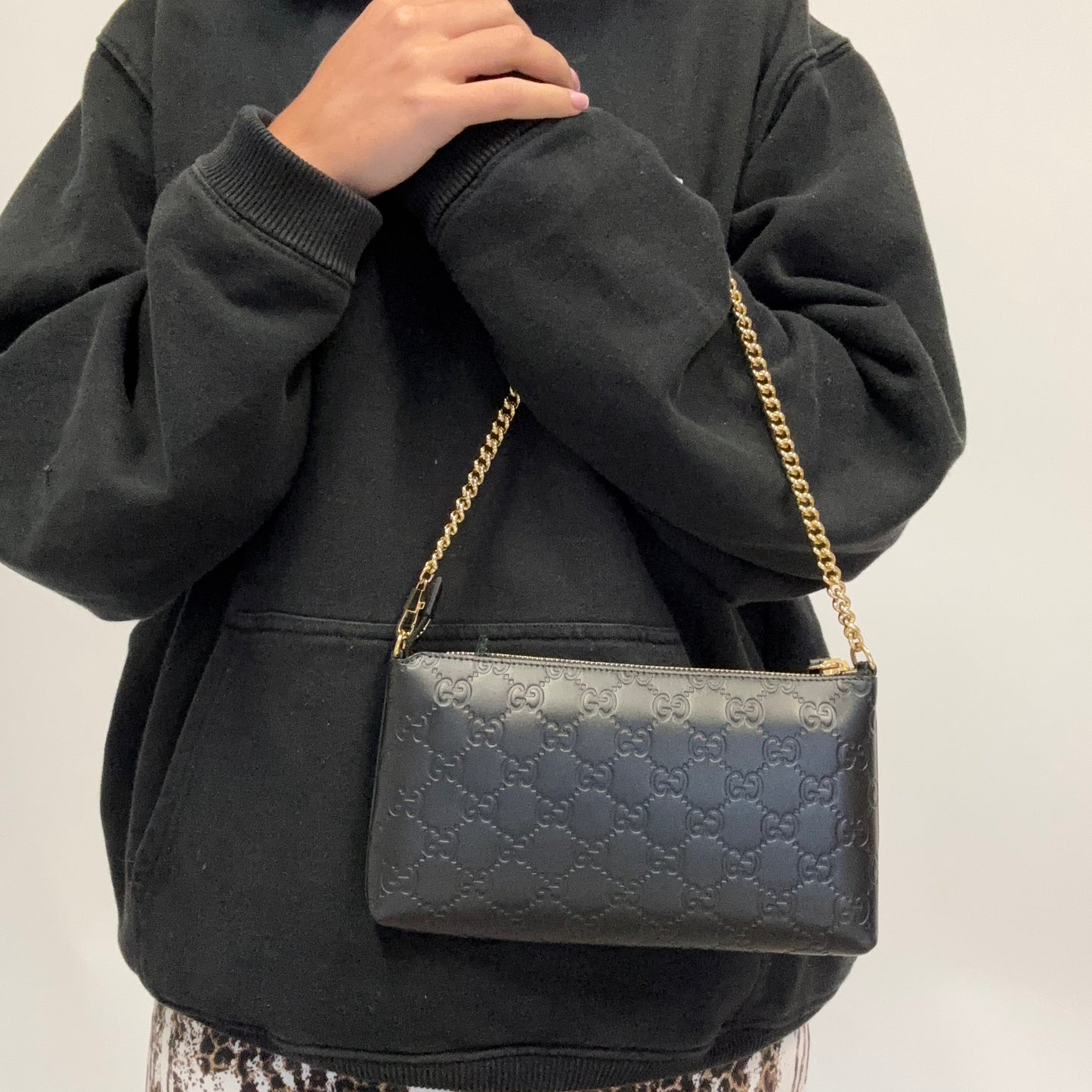 Gucci Black Guccissima Leather Signature Wrist Wallet on Chain Pochette Bag