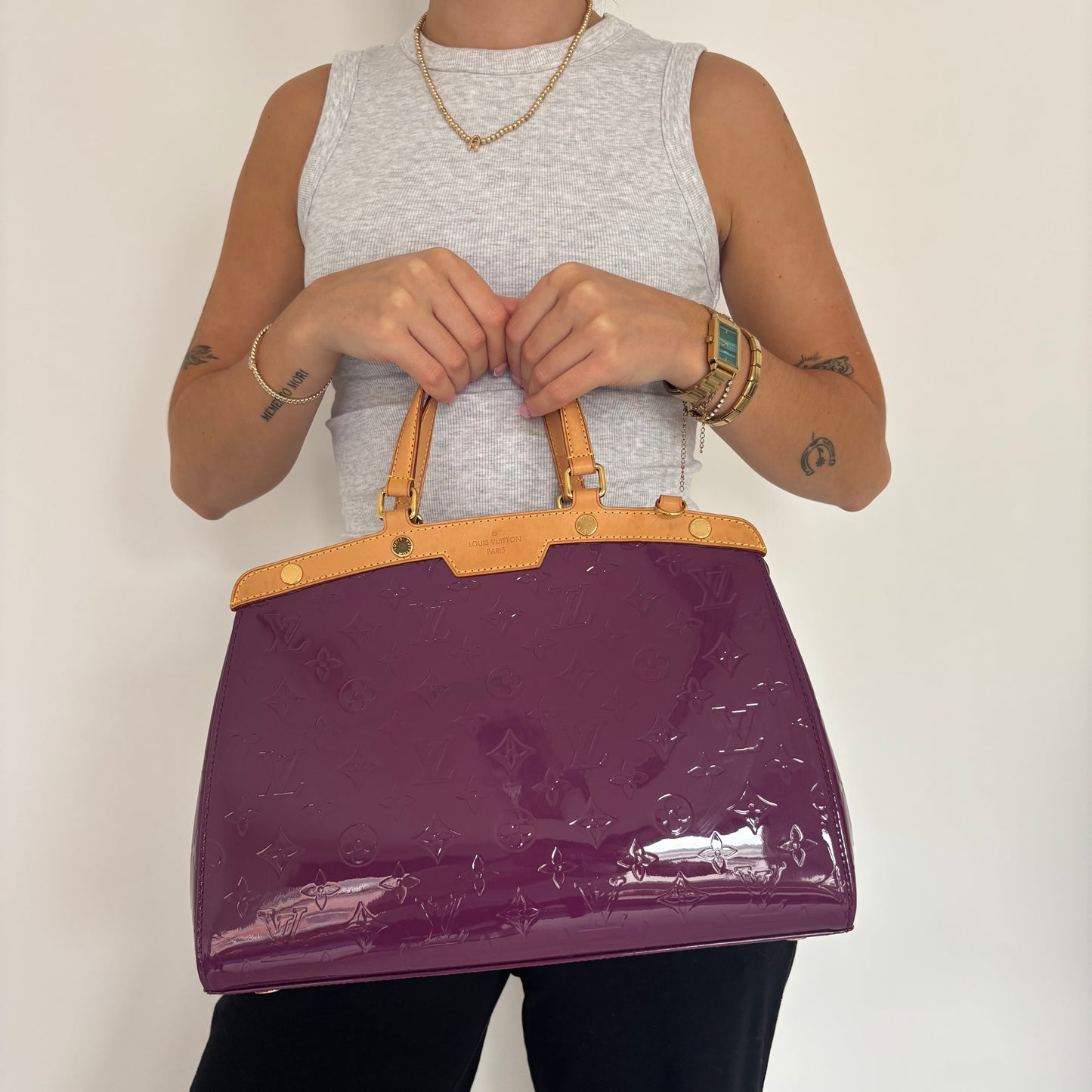 Louis Vuitton MM Brea Vernis Amethyst