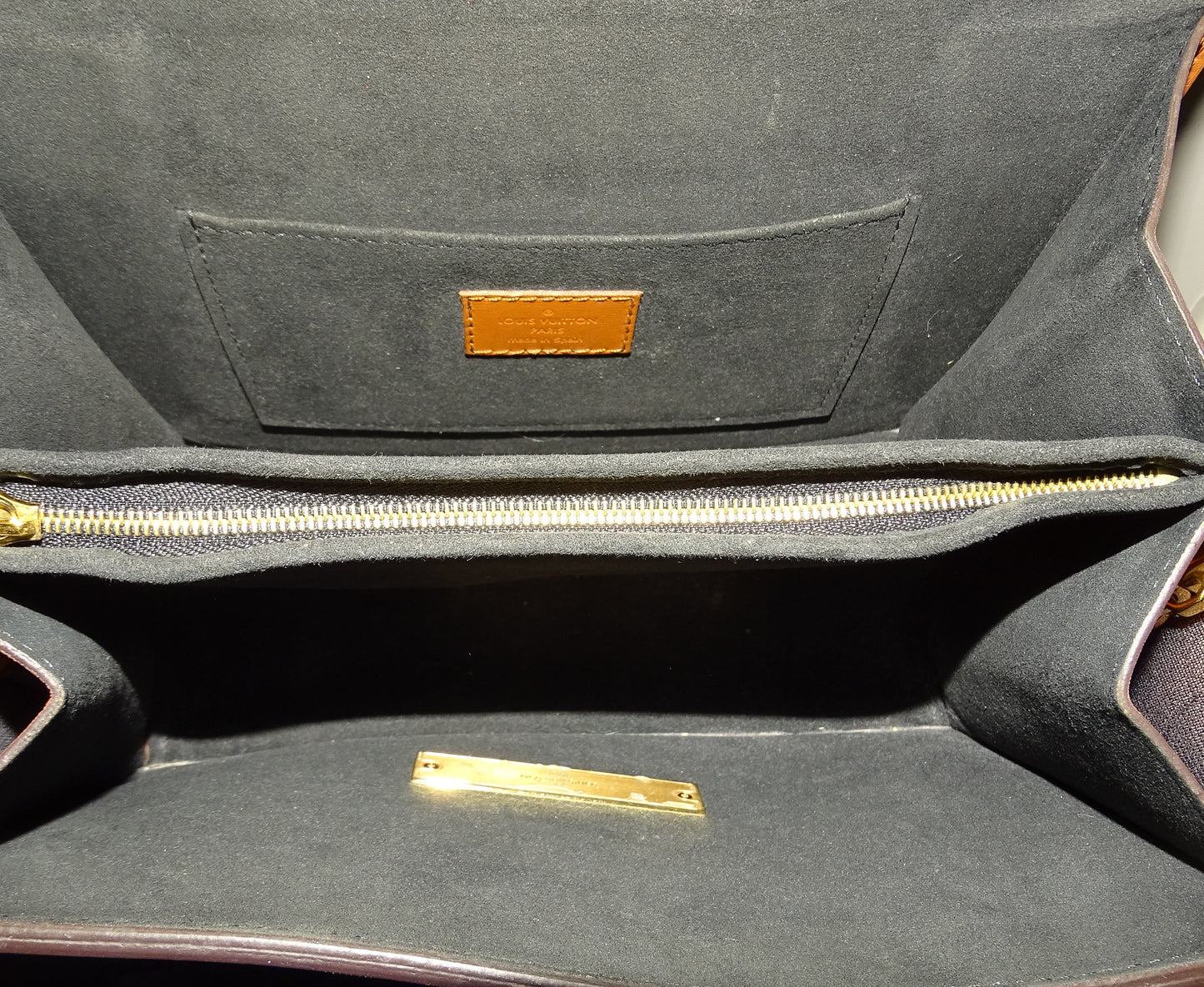 Louis Vuitton Dauphine MM Shoulder Bag