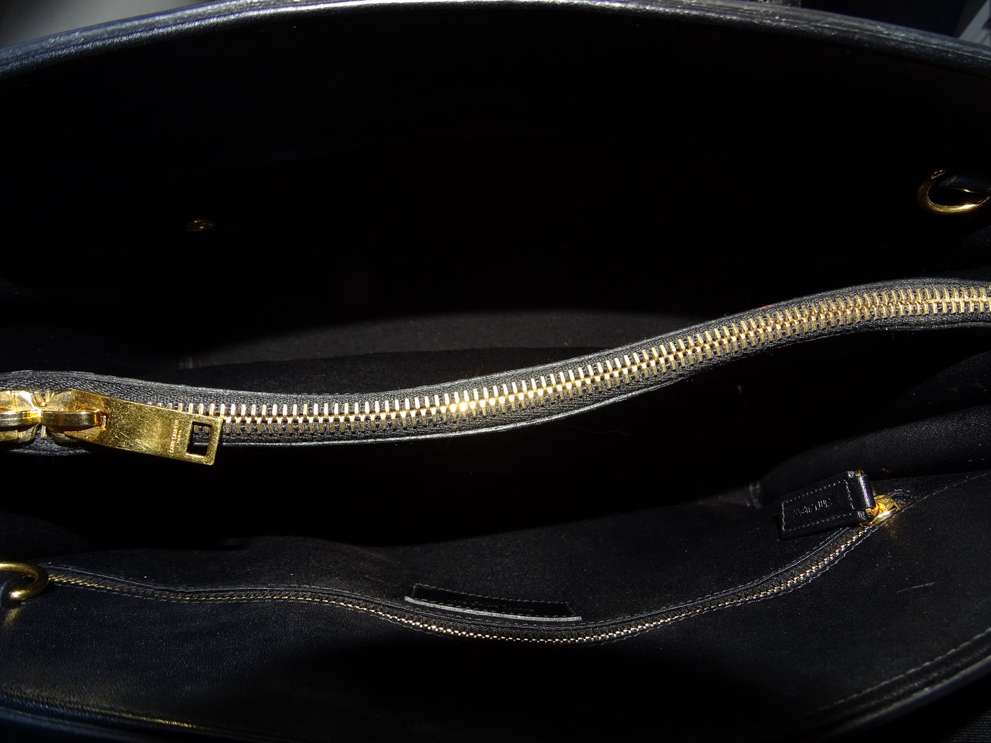 Saint Laurent Sac De Jour Small Red & Black