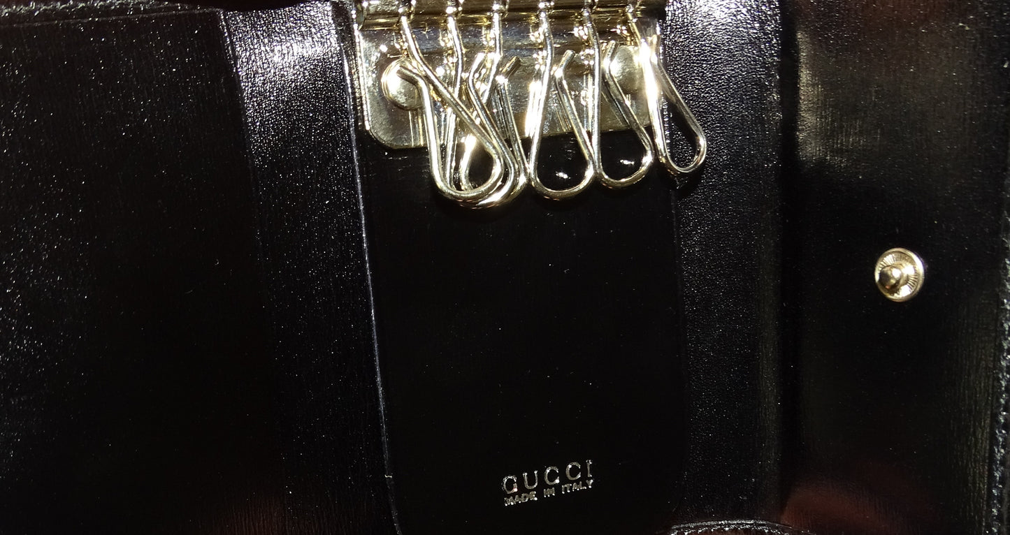 Gucci 6 Key Holder Black Leather SHW