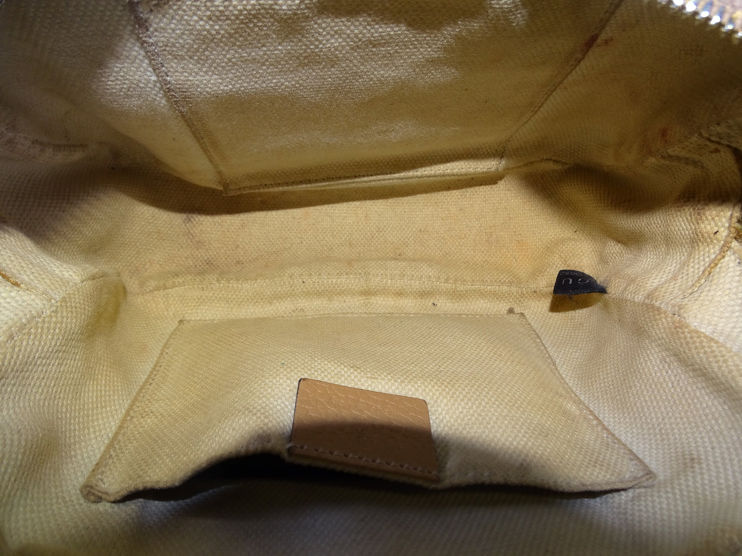 Gucci Soho Disco Beige Camera Bag 2