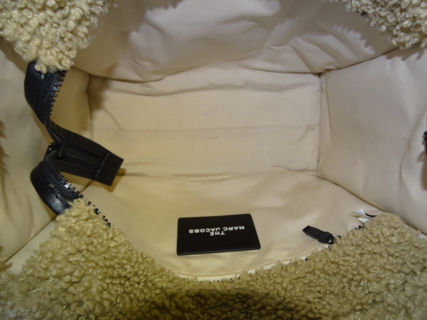 Marc Jacobs The Tote Bag Teddy Medium