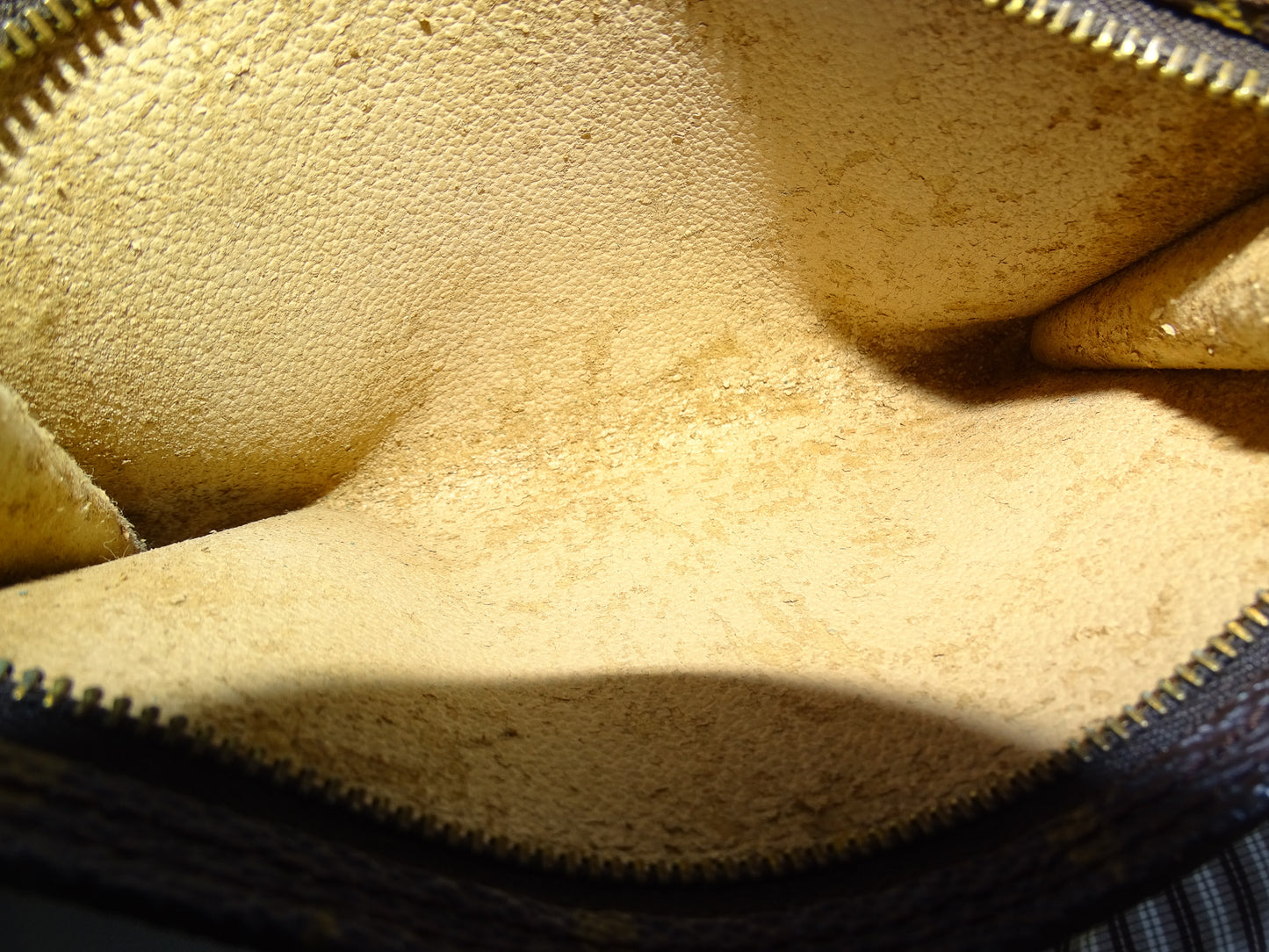 Louis Vuitton Monogram Pouch Mini Vintage
