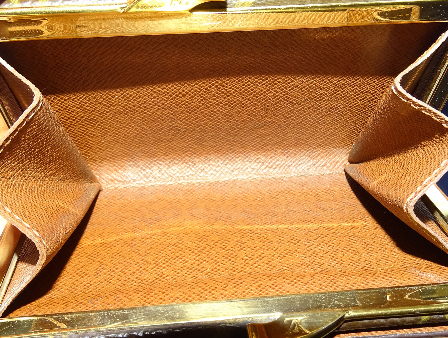 Louis Vuitton Kiss Lock French Purse Monogram Vintage CAoo25