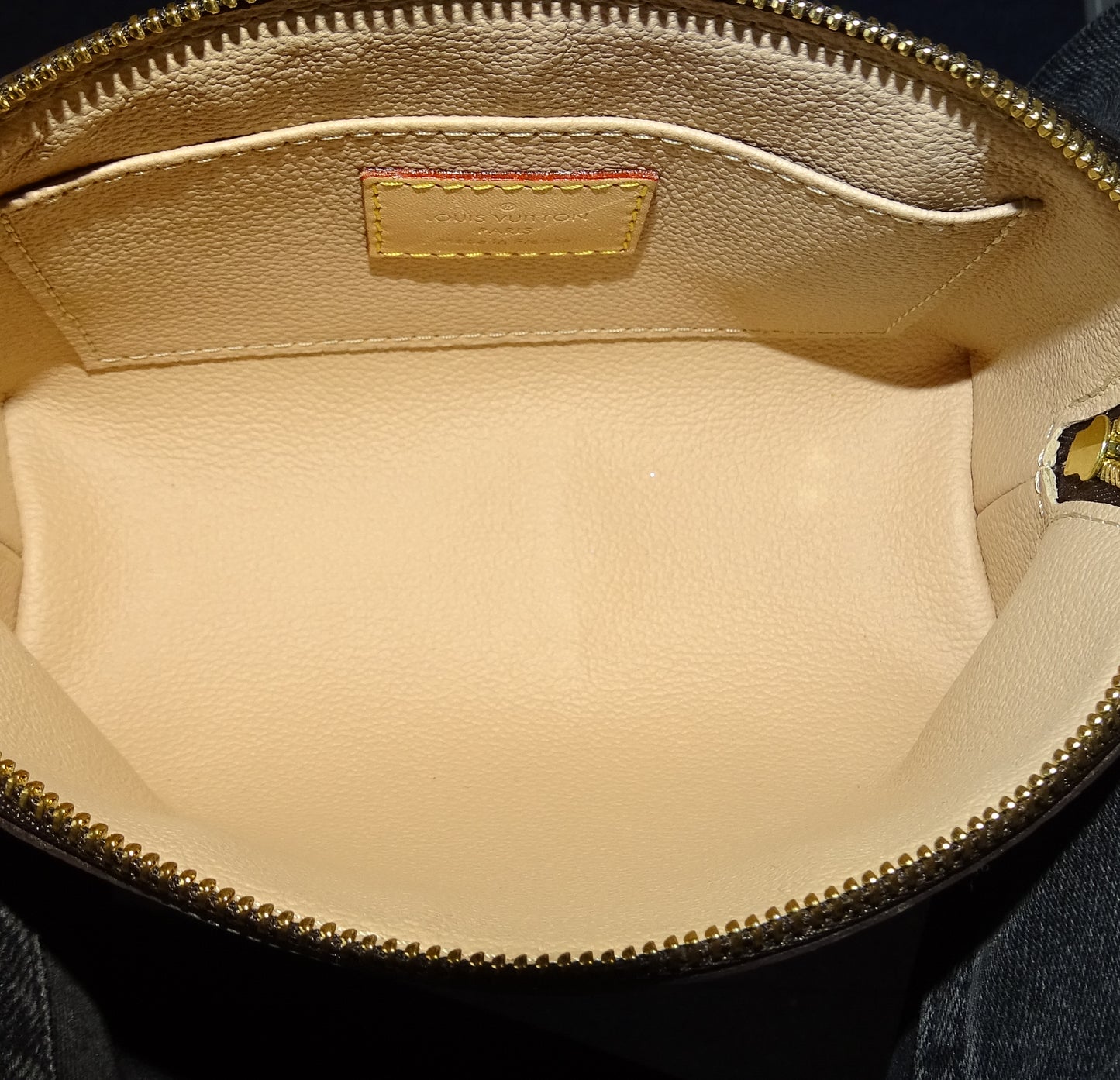 Louis Vuitton Cosmetic Pouch PM Classic (NFID)