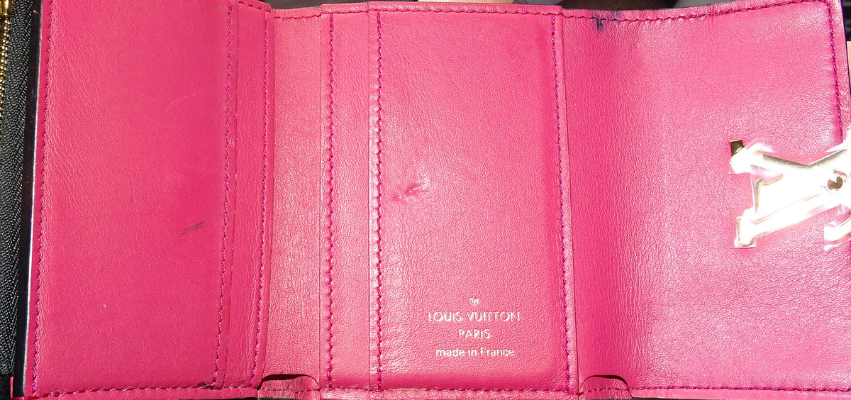 Louis Vuitton Capucines Wallet Noir RA3149