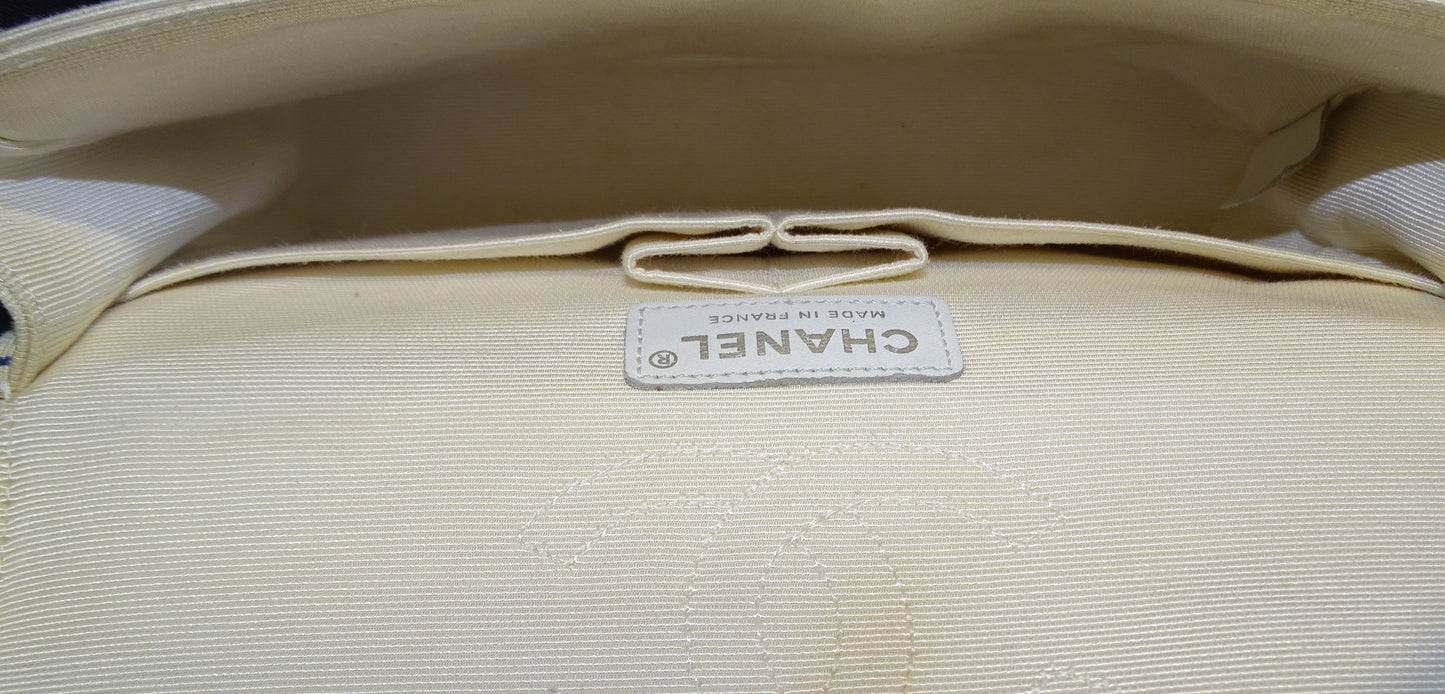 Chanel Classique Medium Double Rabat Gros Grain Écru Bordure Marine SH 2014