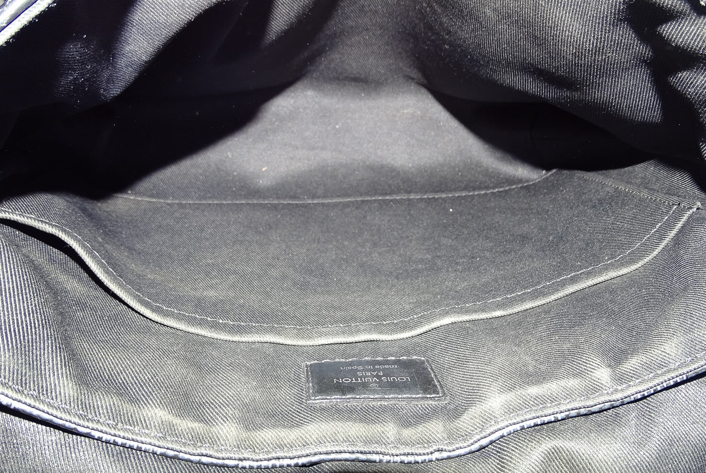 Louis Vuitton Damier Graphite District PM GI0187