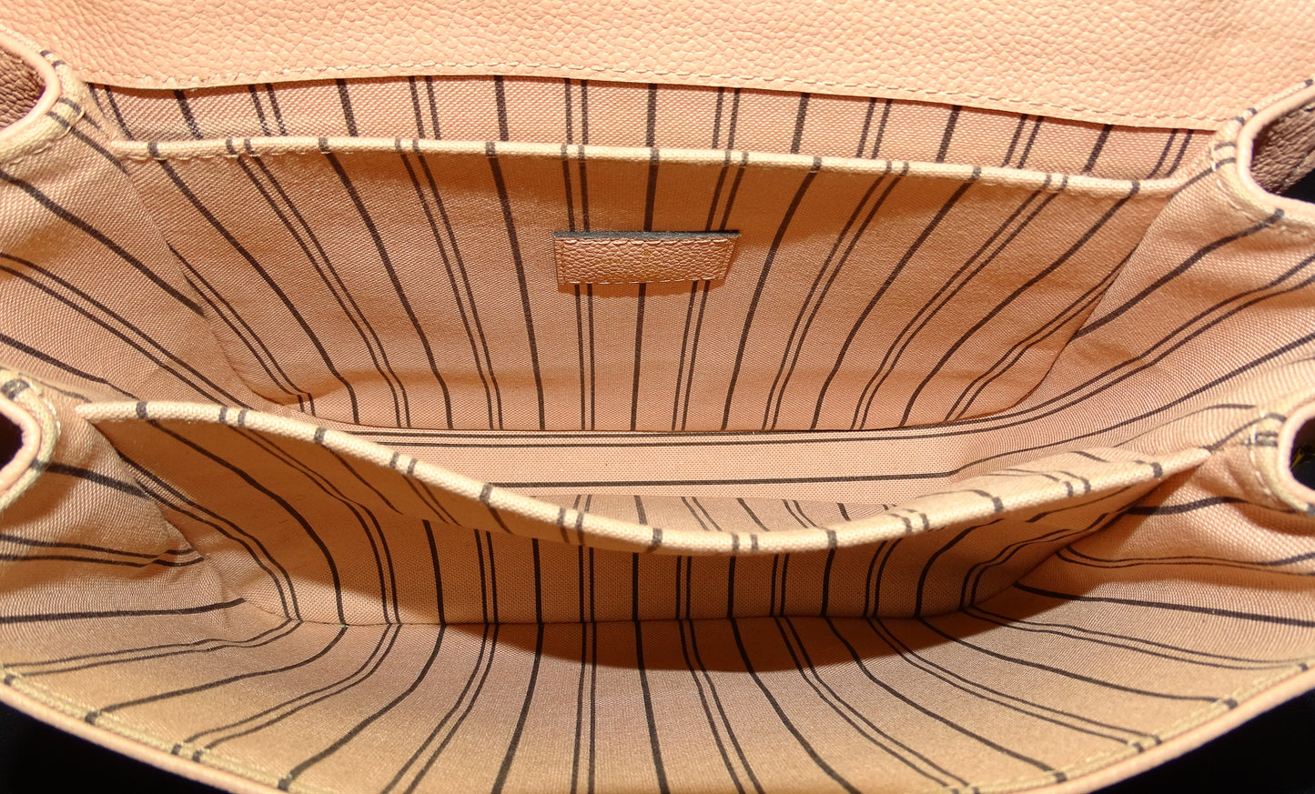 Louis Vuitton Rose Poudre Empreinte Metis
