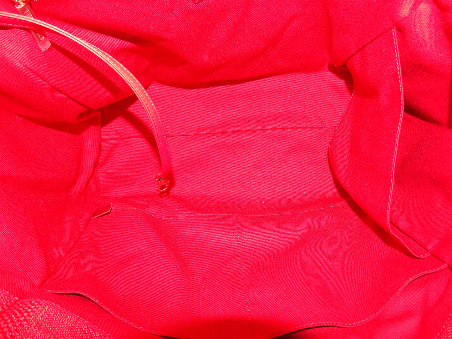 Chanel Deauville Tote Rouge Medium Rayures (No Pochette) GH 2022