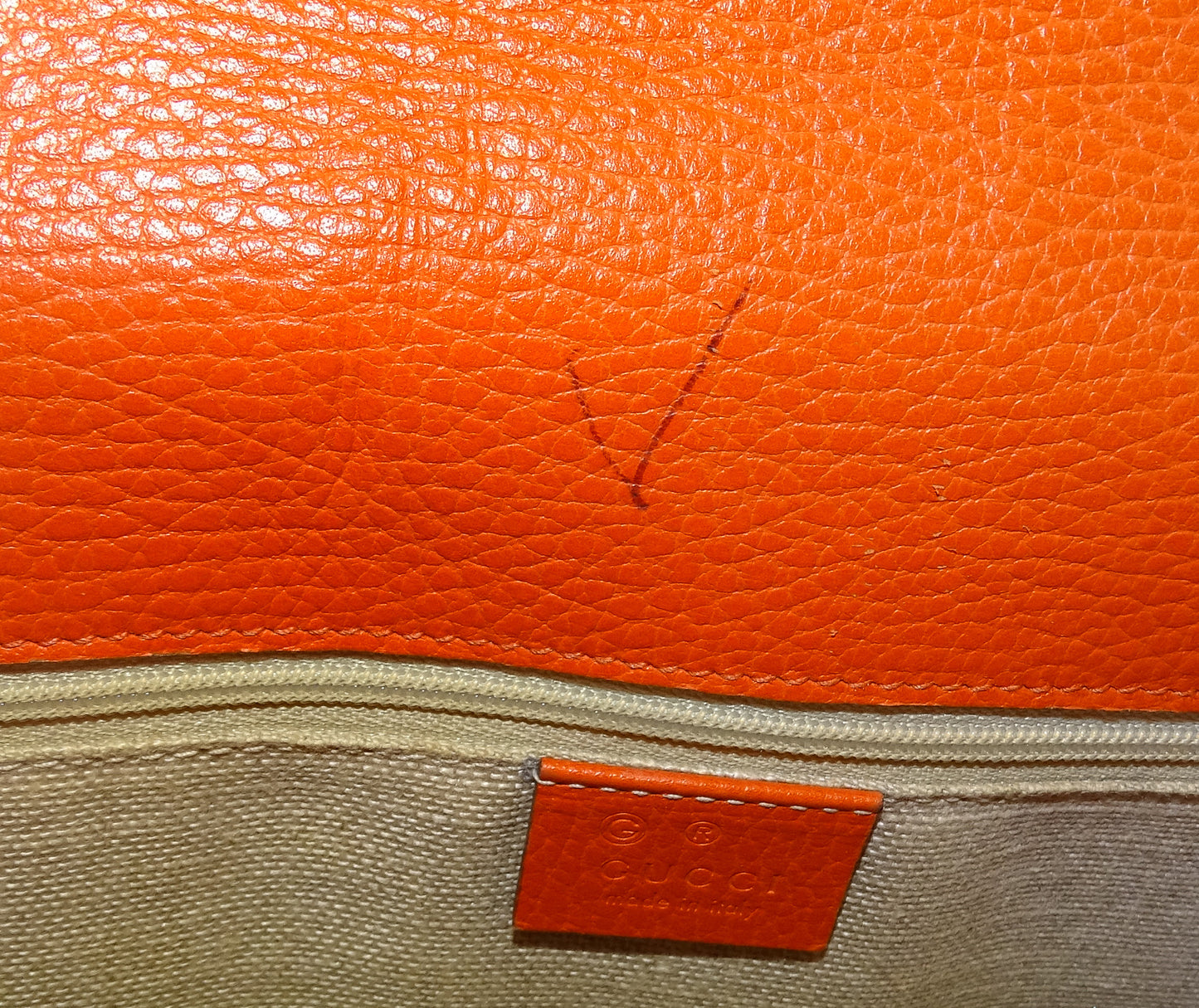 Gucci Interlocking G Shoulder Bag Orange Leather