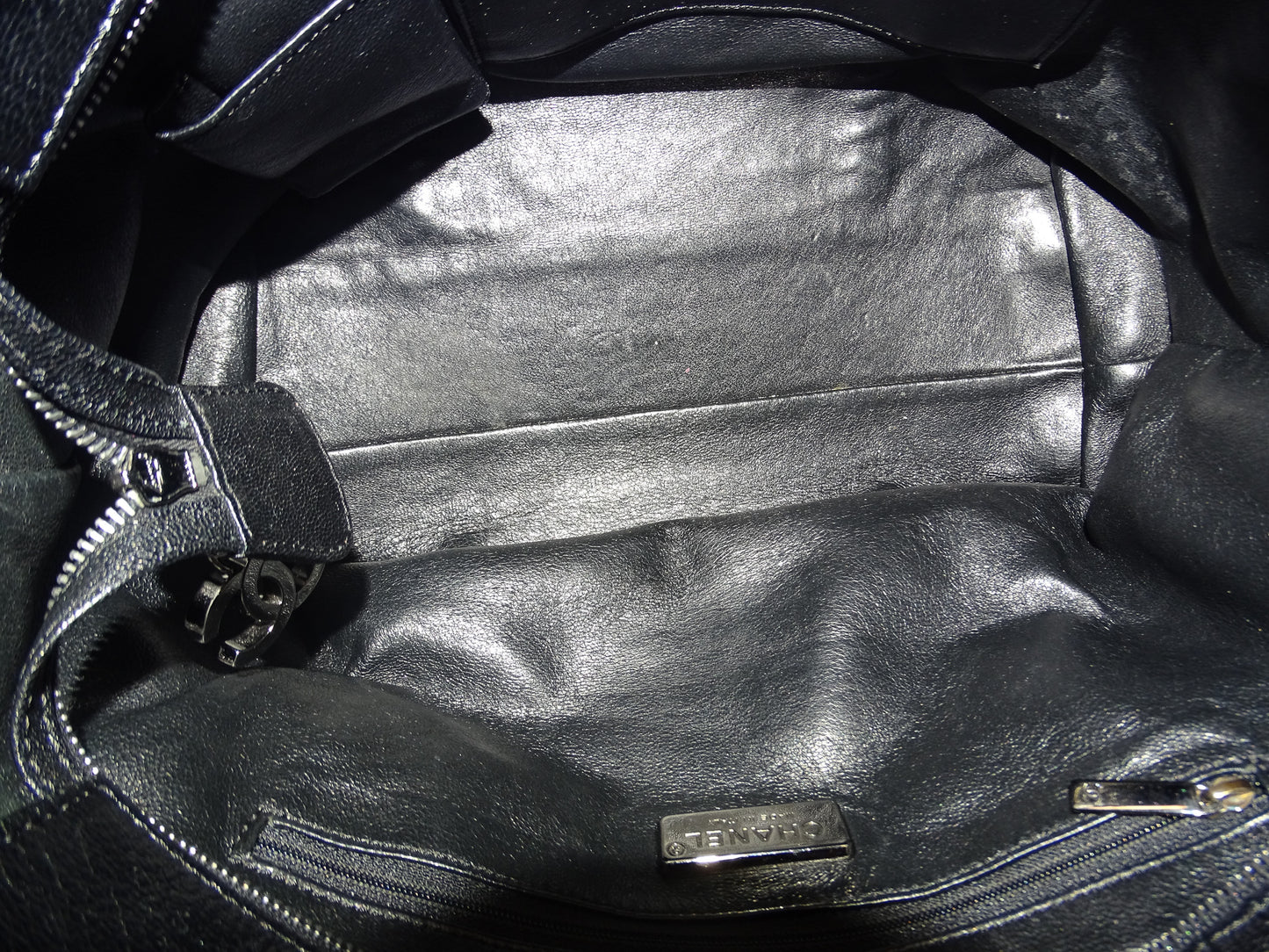 Chanel 19 Black Shiny Lambskin Large 2022