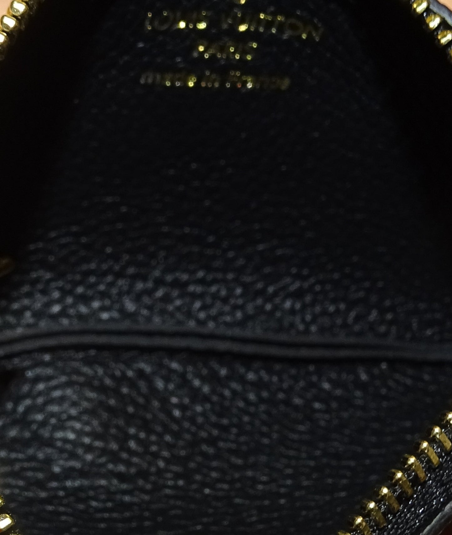 Louis Vuitton Porte Cles Noir Empreinte