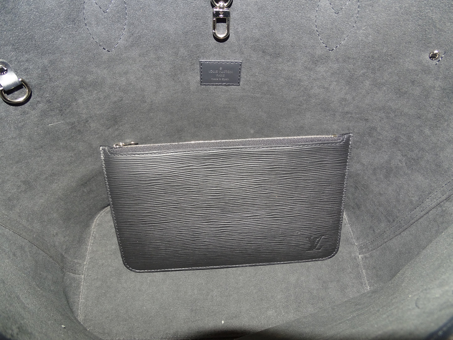 Louis Vuitton Black Epi Neverfull MM with Pochette MB4117