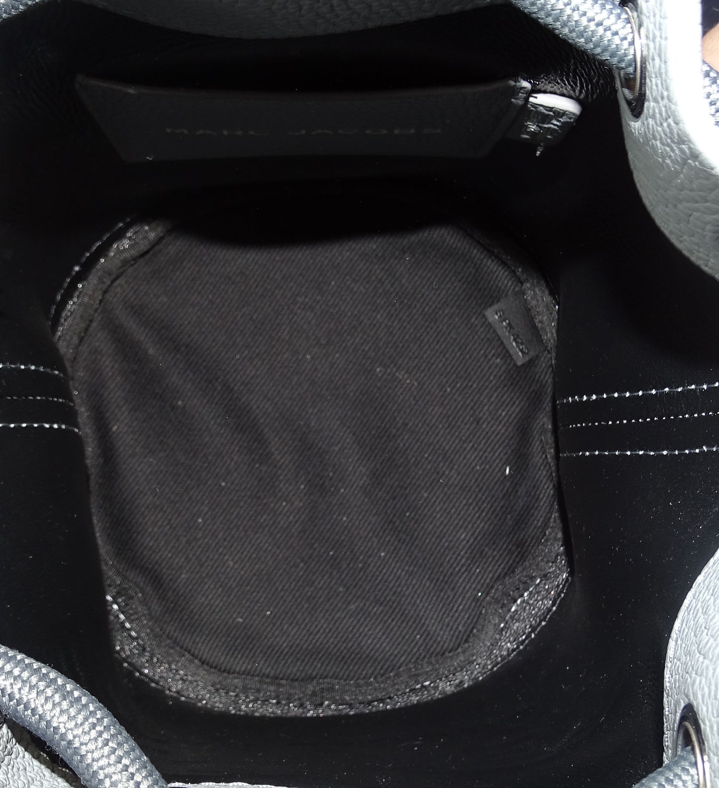 Marc Jacobs The Bucket Bag Grey