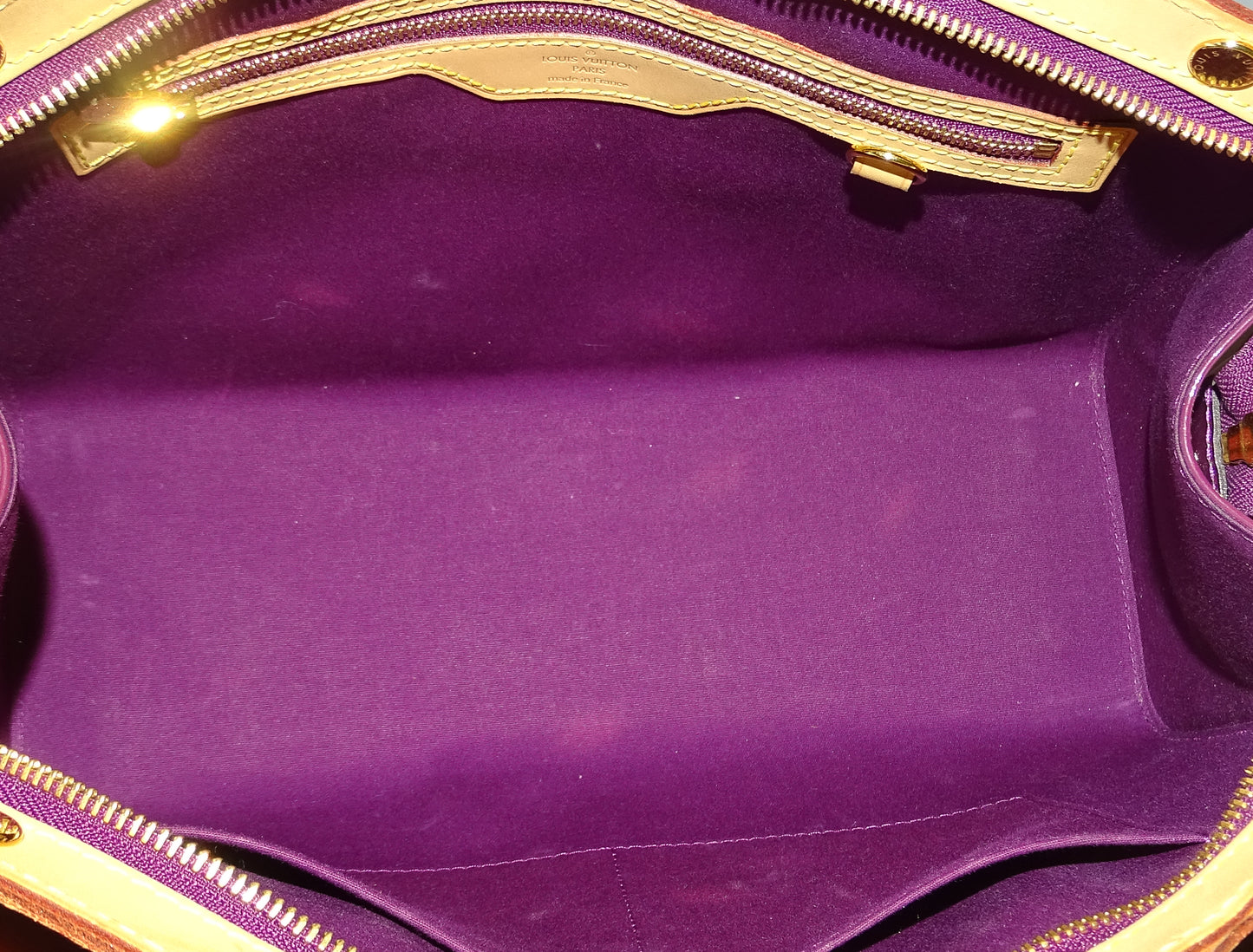 Louis Vuitton MM Brea Vernis Amethyst