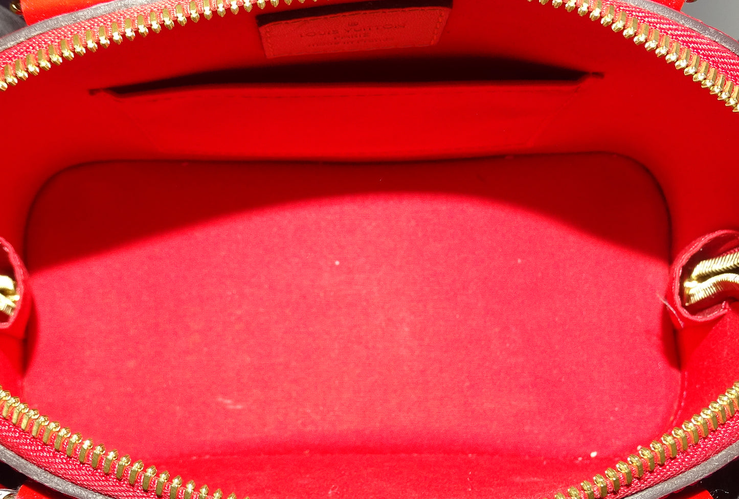 Louis Vuitton Alma BB Vernis Pomme D'Amour CT4178
