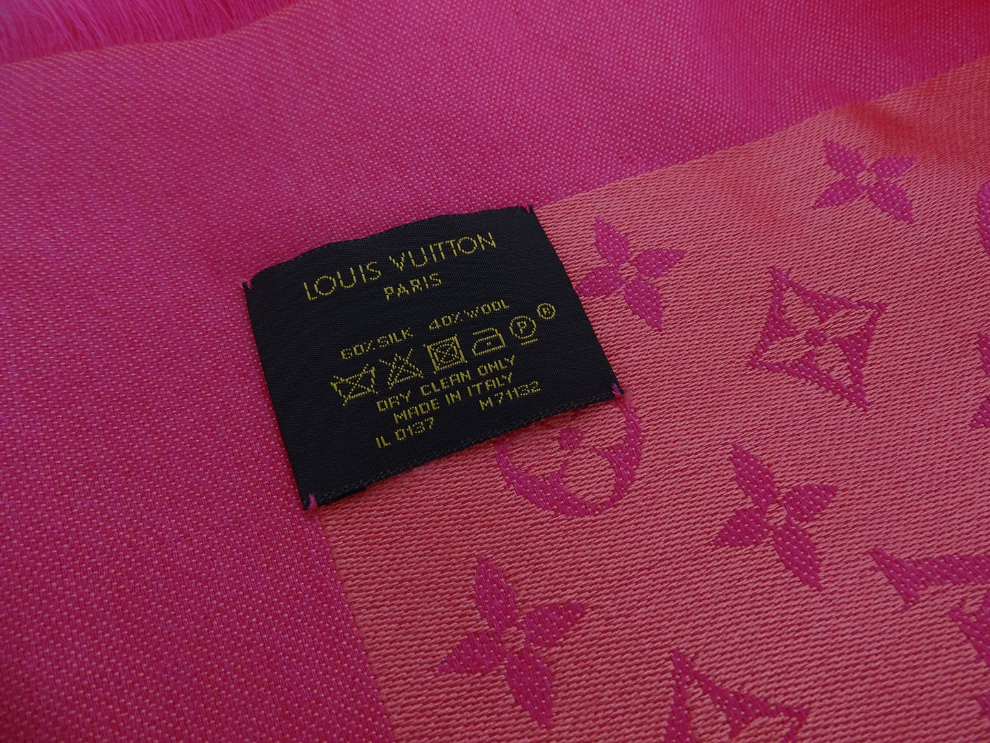 Louis Vuitton Shawl 60% Silk 40% Wool Pink/Orange