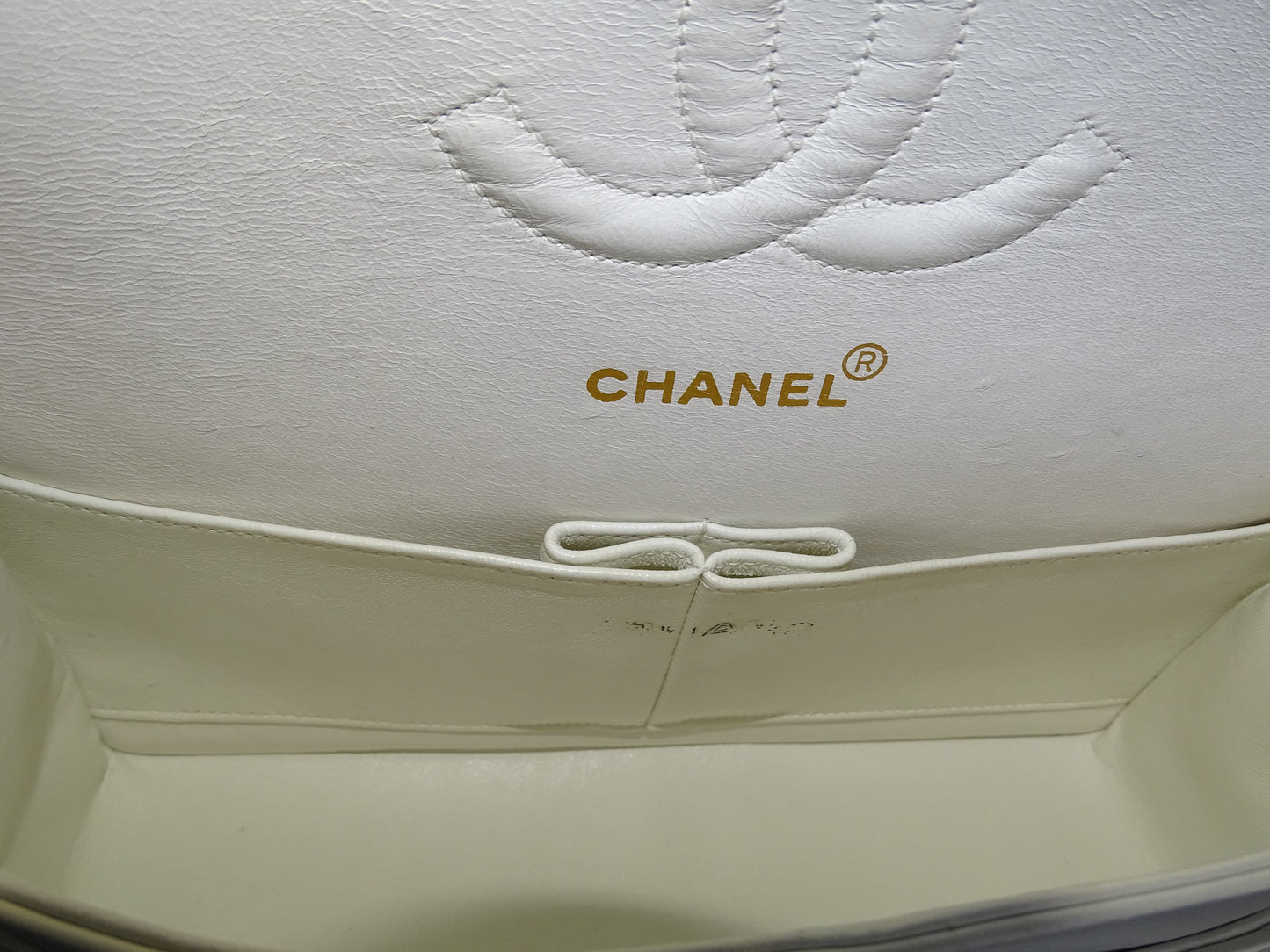Chanel Classic Double Flap White Medium With Gold Hardware Vintage 1991/94