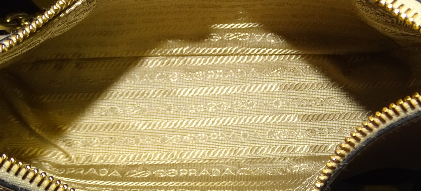 Prada Re-Edition 2005 Saffiano Leather In White Water Lily