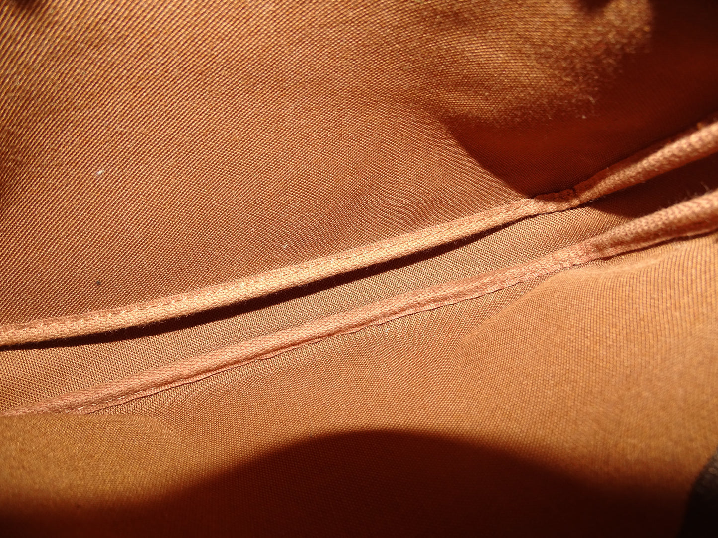 Louis Vuitton Pochette Accessoires Monogram AR1919 - 1999