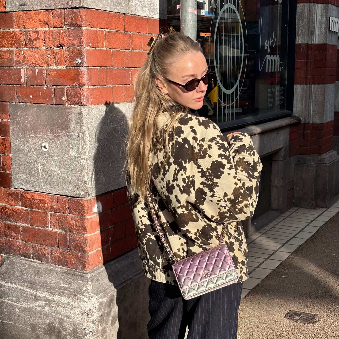 Chanel Wallet on Chain Pink Gradient Iridescent with Chunky Chain (NFID)