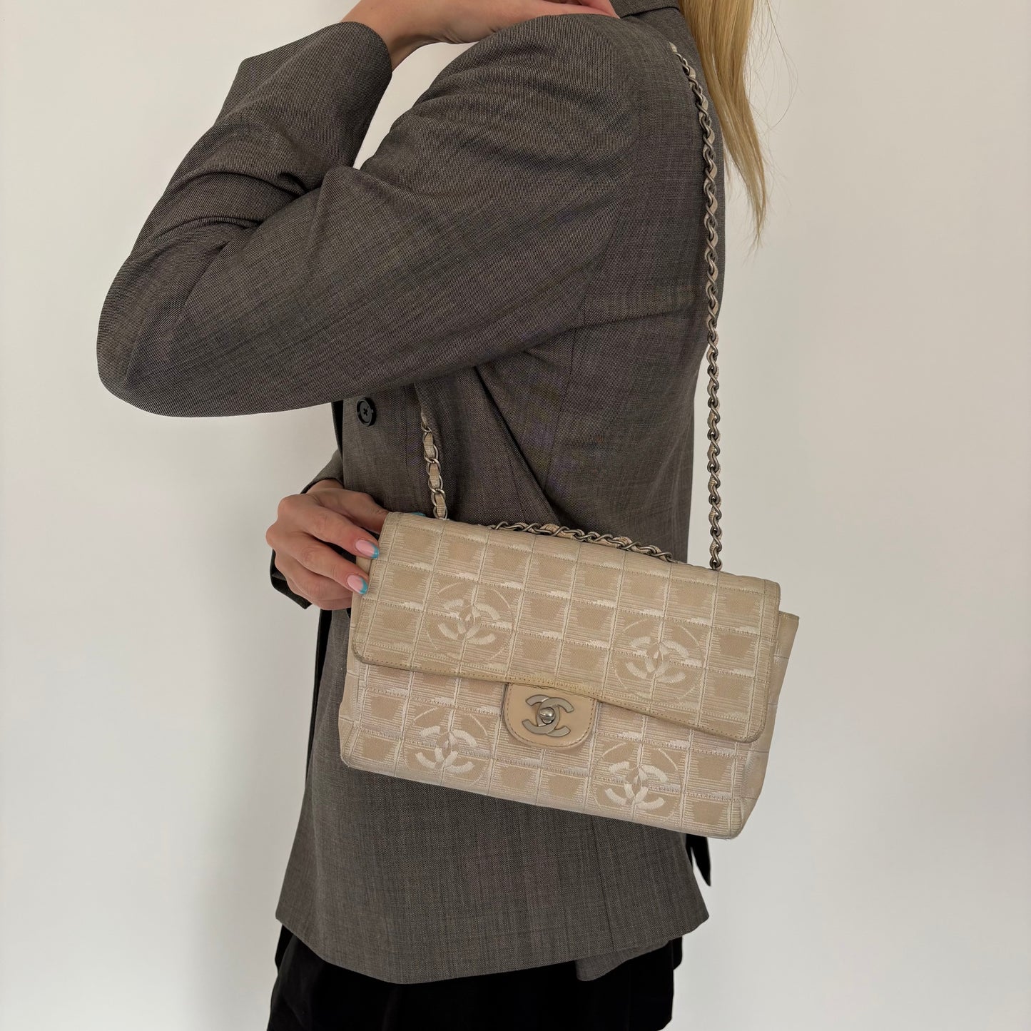 Chanel Beige Travel Ligne Single Flap Shoulder Bag 2002/03