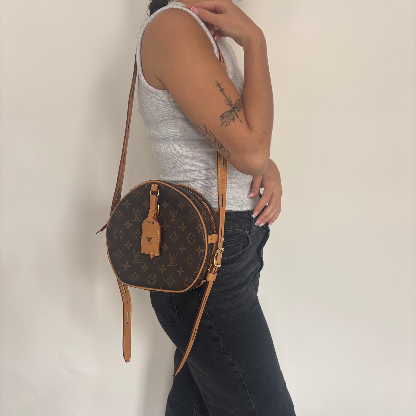 Louis Vuitton Boite Chapeau Souple Monogram DU4158 - 2018