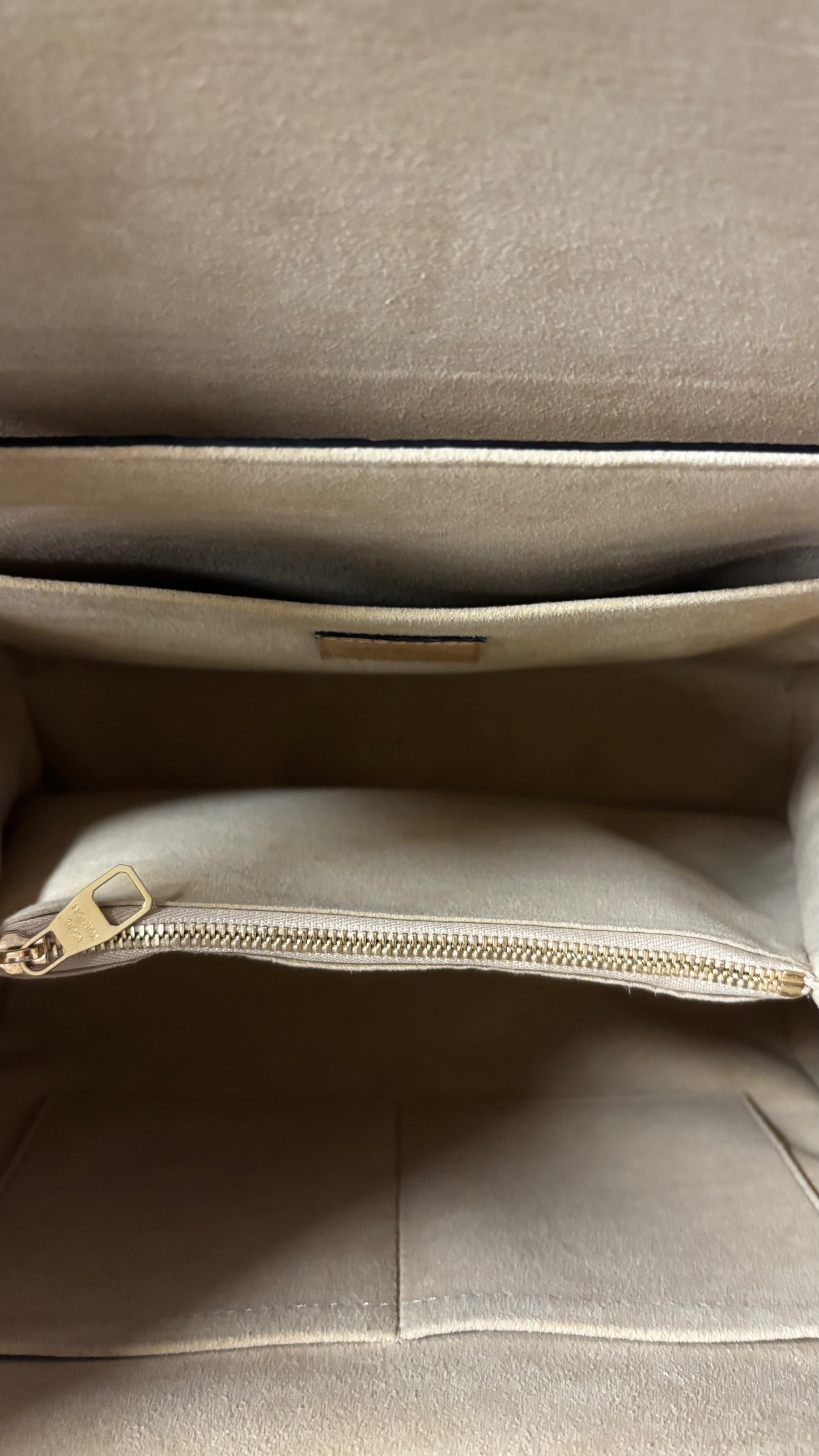 Louis Vuitton Trocadero Empreinte Beige TJ4135