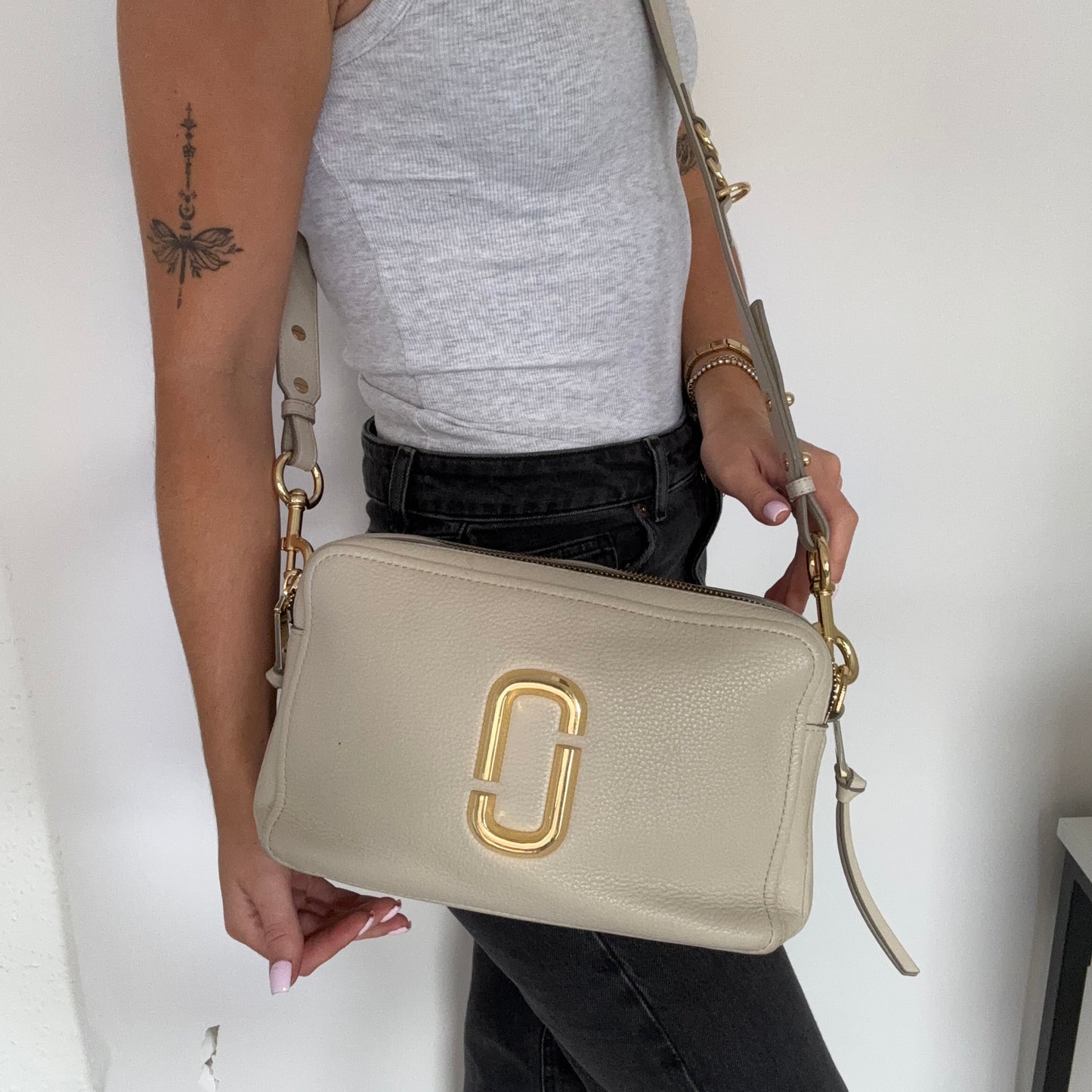 Marc Jacobs The Soft Shot 27 In Ivory Leather