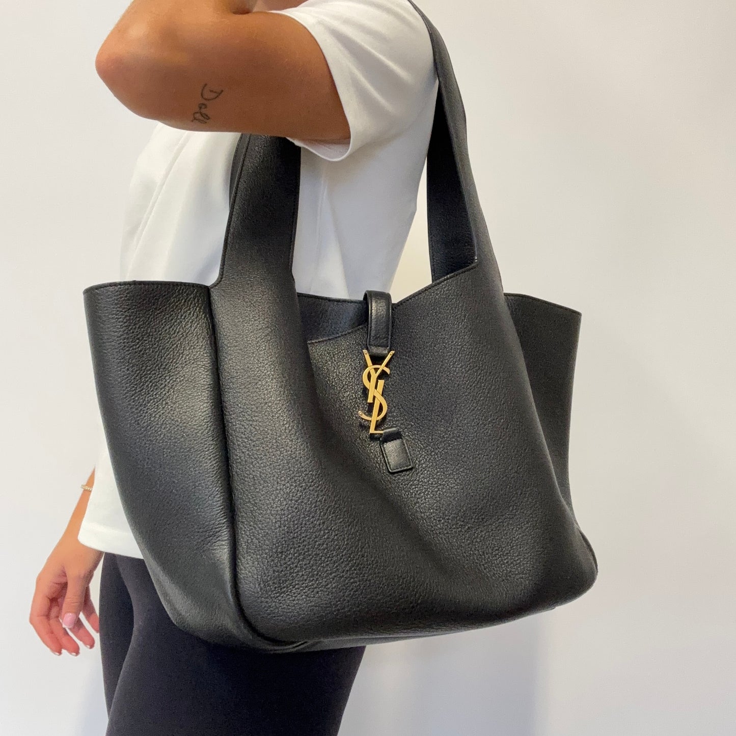 Saint Laurent Bea Tote Black Leather GHW
