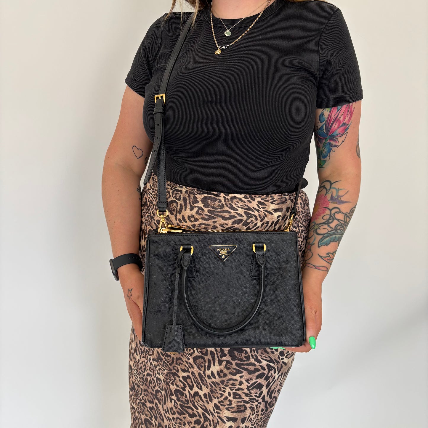 Prada Black Saffiano GHW Medium Galleria Double Zip Tote Bag